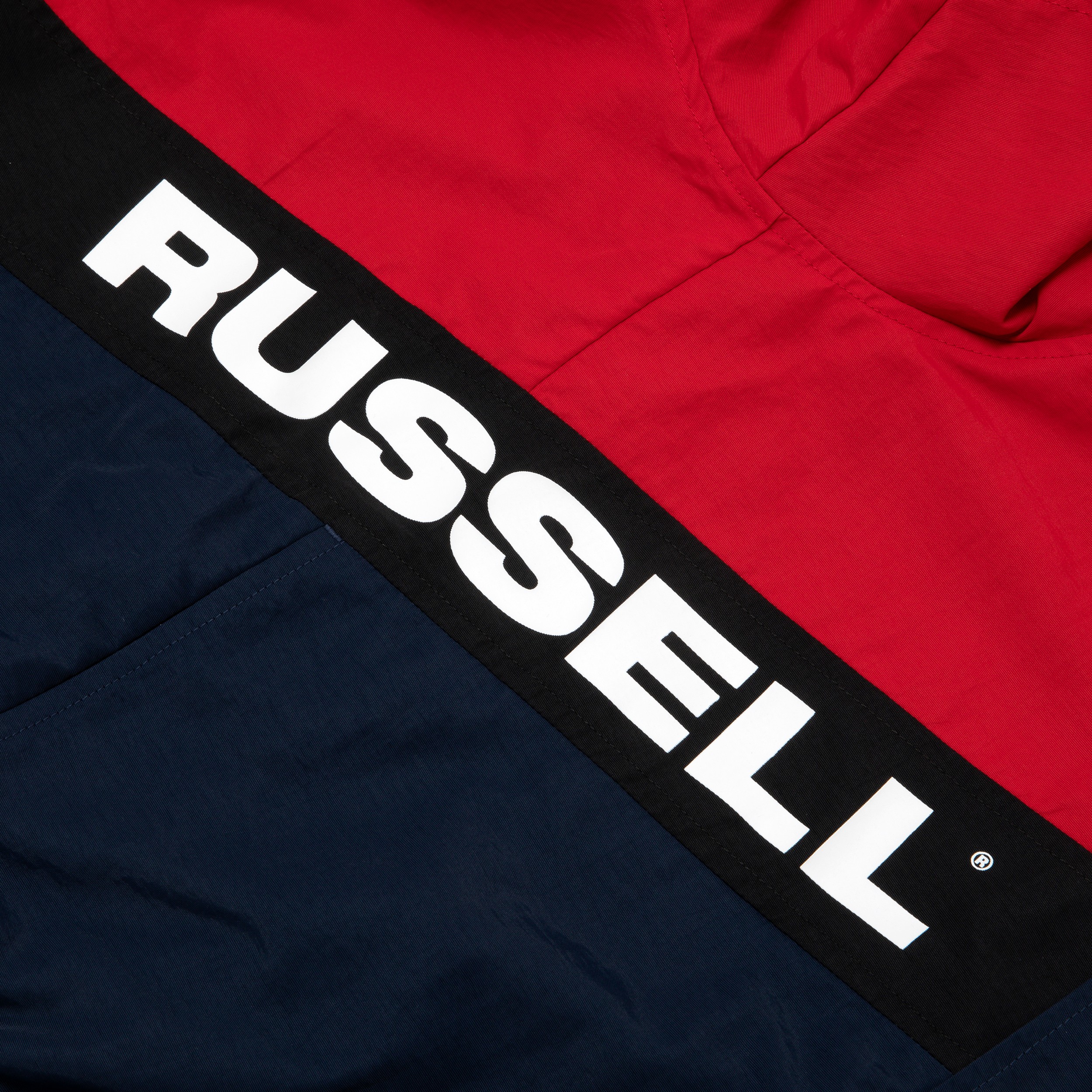 美国传奇运动休闲品牌 russell athletic 以传统运动元素迭代现时